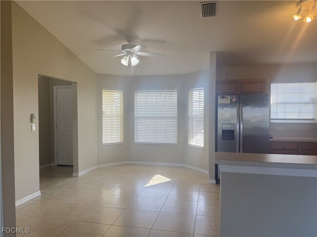 Building Photo - 1617 NE 23rd Terrace