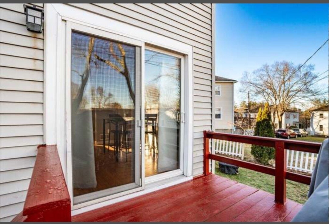 Building Photo - 90 Harold St