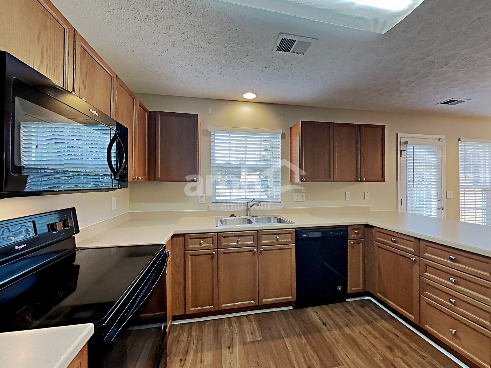 Building Photo - 2344 Hockett Dr