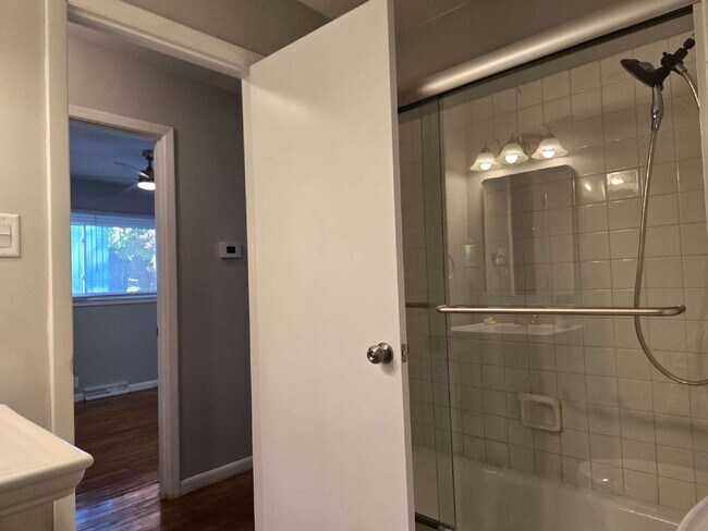 Building Photo - The Good Life — Over 2,200 Sq Ft with Finished Basement & Sunroom