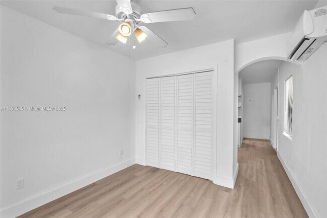 Building Photo - 3980 SW 121st Ave