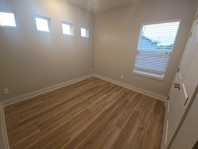 Building Photo - Brand-New 3 Bedroom Home with 3-Car Garage...