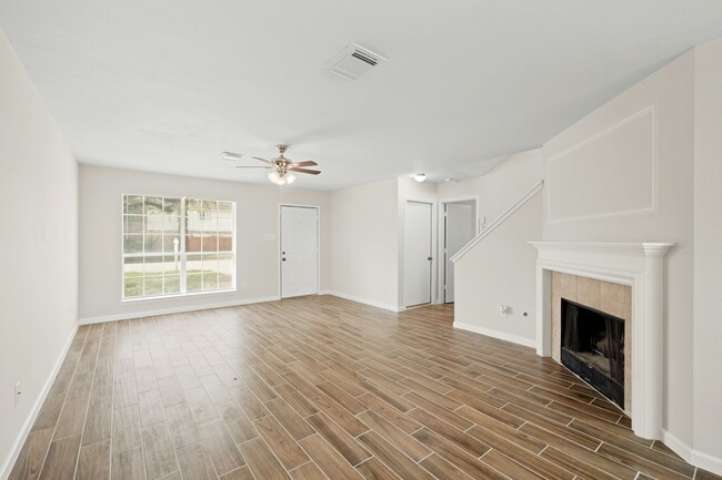 Building Photo - 1426 Cartwright Rd