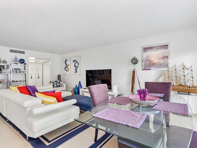 Building Photo - 3400 Galt Ocean Dr