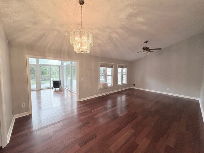 Building Photo - 311 Derrick Ln