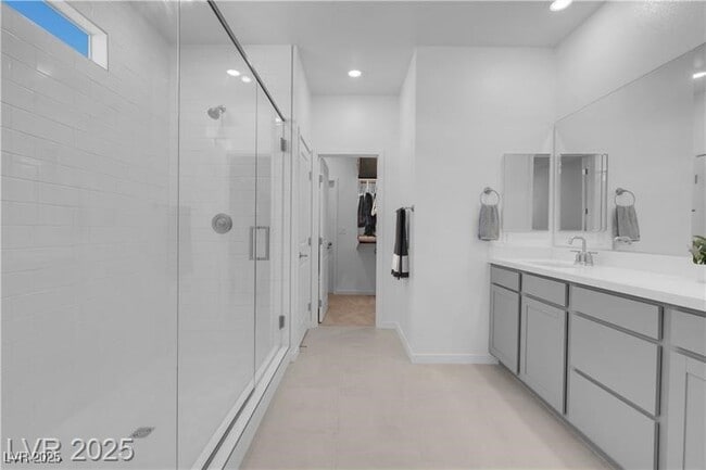 Building Photo - 5357 Eleganza Ave