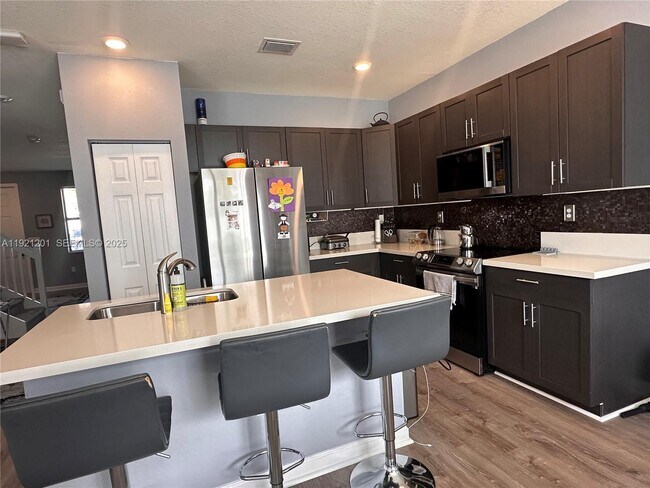 Building Photo - 3378 W 100th Terrace