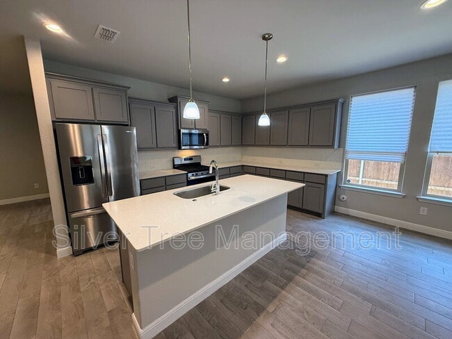 Building Photo - 10921 Rockchapel Dr
