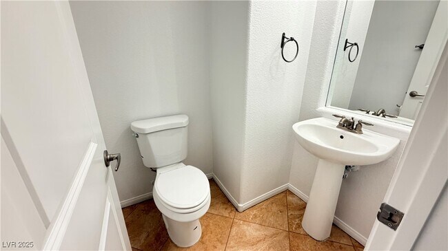 Building Photo - 9878 Big Window St