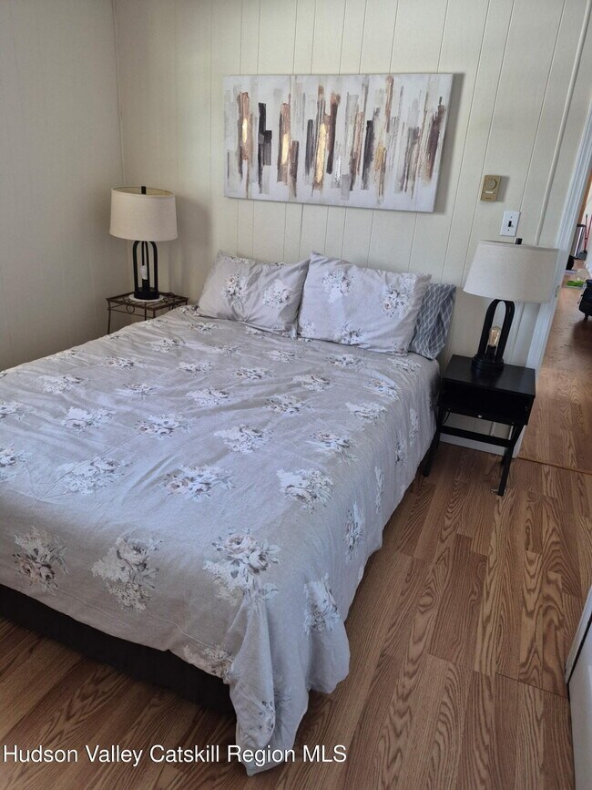 Building Photo - 60 Grant St