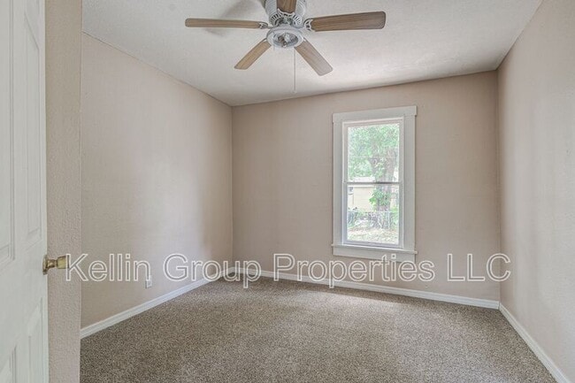 Building Photo - 536 W Belmar St