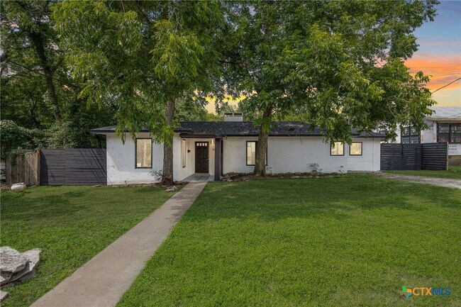 Building Photo - 1103 Bentwood Rd