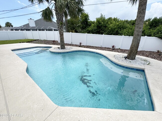 Building Photo - 54 Capistrano Dr