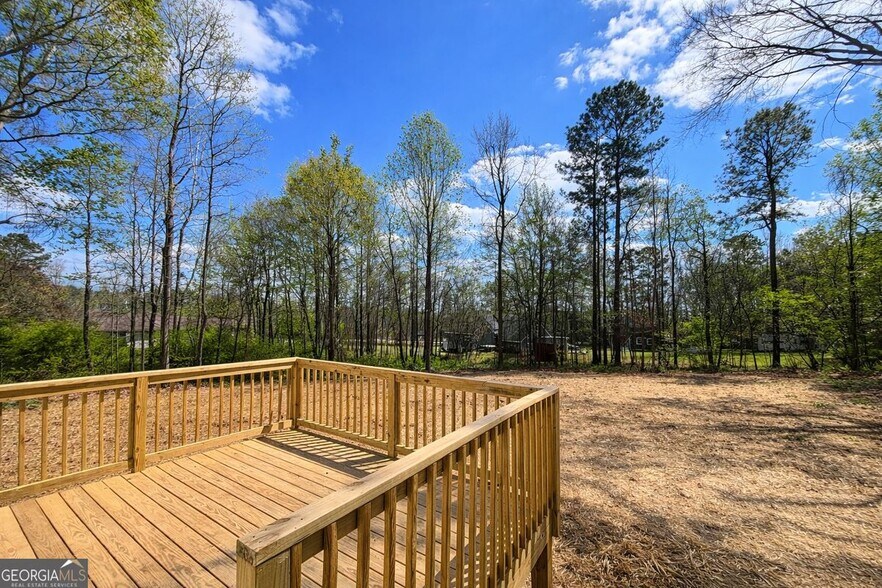 Building Photo - 204 Custer Cir