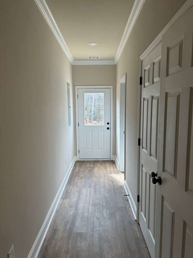 Building Photo - 4 Bedroom/4Bath off Will Hunter Rd. Pre-leasing Now!