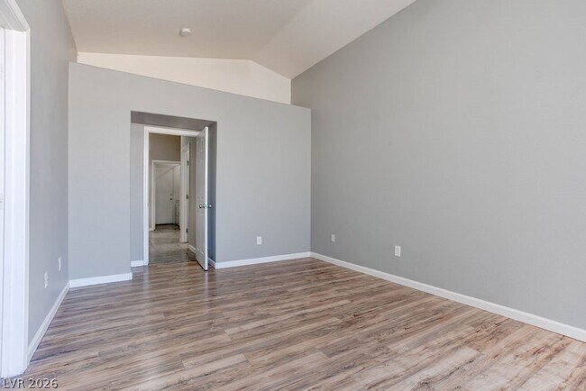 Building Photo - 1716 Anchor Dr