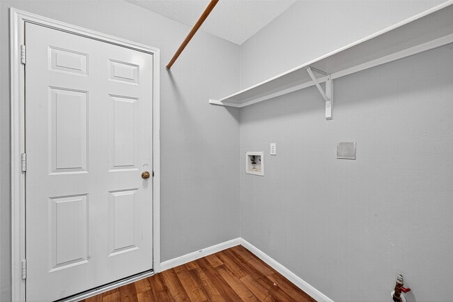 Building Photo - 8827 Boulder Springs Dr