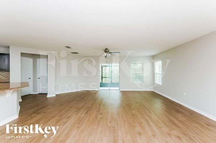 Building Photo - 7261 Somerset Pond Dr