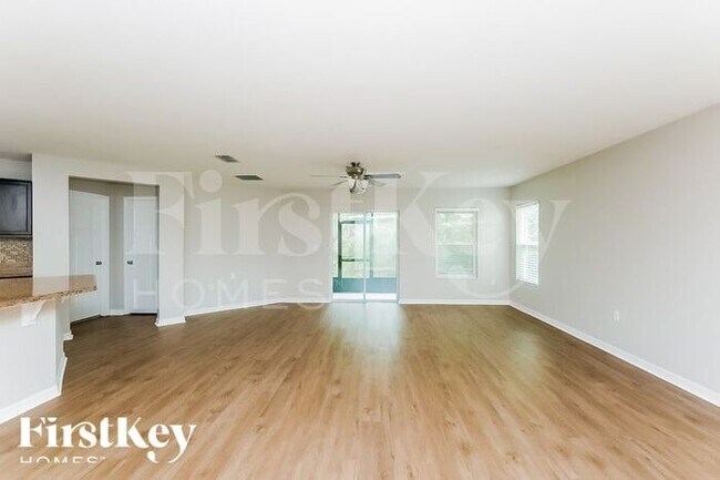 Building Photo - 7261 Somerset Pond Dr