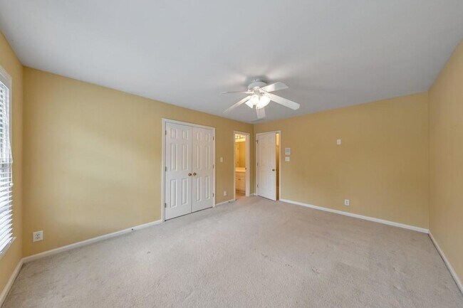 Building Photo - 5321 Edgerton Dr