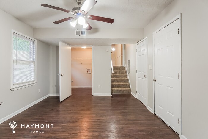 Building Photo - 2825 Valley Crest Rd