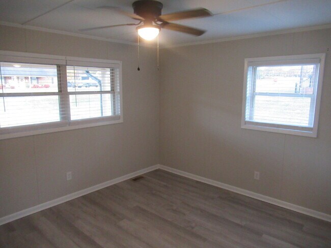 Building Photo - Brick Duplexes in Lincolnton – Now Ready for Lease!