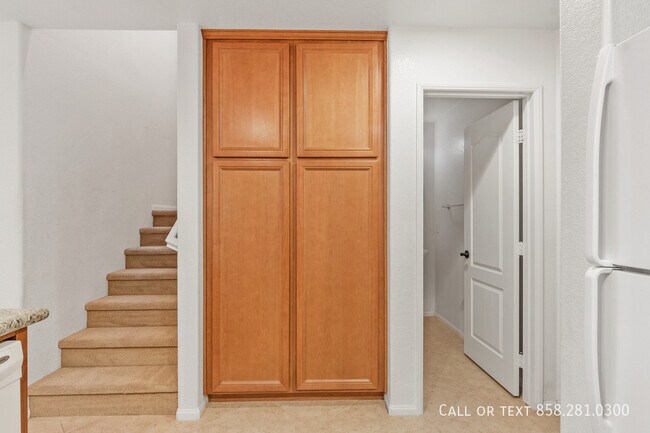 Building Photo - 17010 Calle Trevino