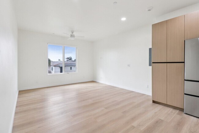 Building Photo - 4456 30th Street - North Parks Elevated Spanish Style Community