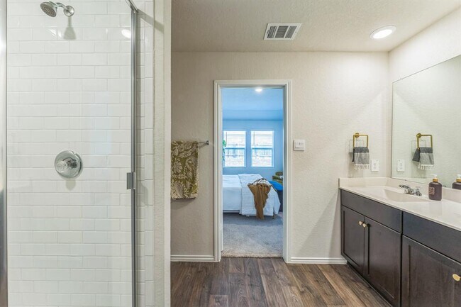 Building Photo - 821 Bahia Pl