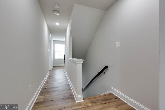 Building Photo - 7110 Druce Way