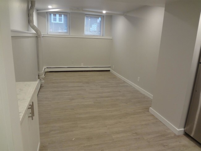 Building Photo - 4 Brown Terrace