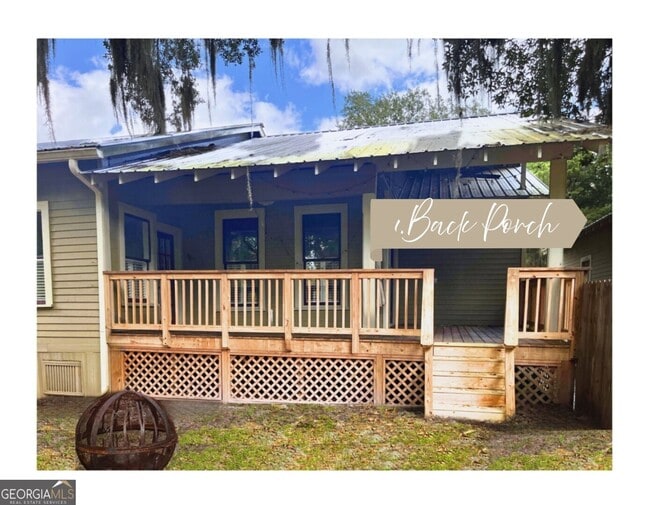 Building Photo - 208 Bartlett St