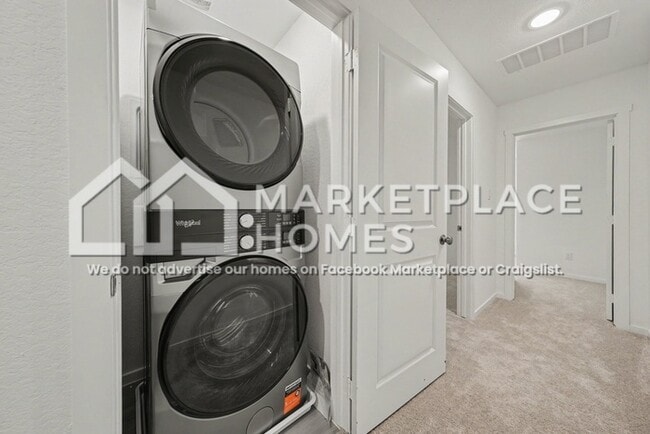 Building Photo - 7643 Varo Gln