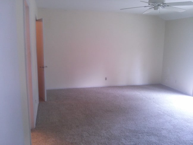 Building Photo - 6495 Happy Canyon Rd