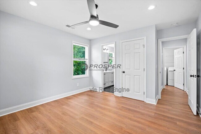 Building Photo - 103 Cliffside Dr