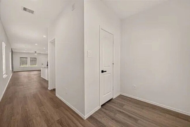 Building Photo - 12338 lariat Run Dr