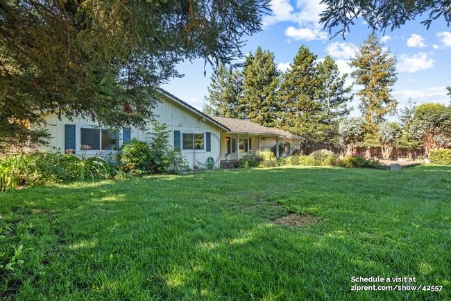 Building Photo - 1894 E Cotati Ave