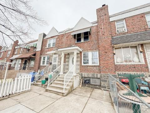 Building Photo - 4246 Castor Ave