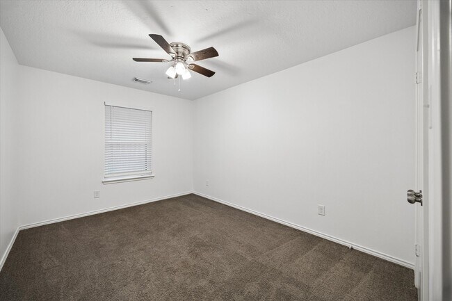 Building Photo - 14718 Cypress Green Dr