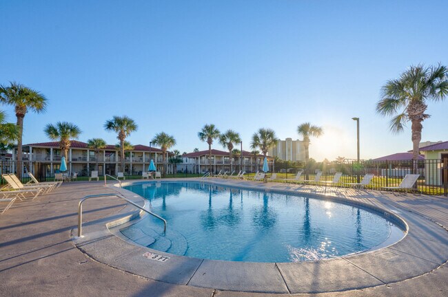 Building Photo - 17462 Front Beach Rd