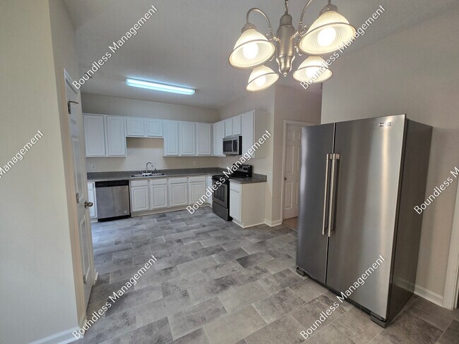 Building Photo - 6105 Capitol Knoll