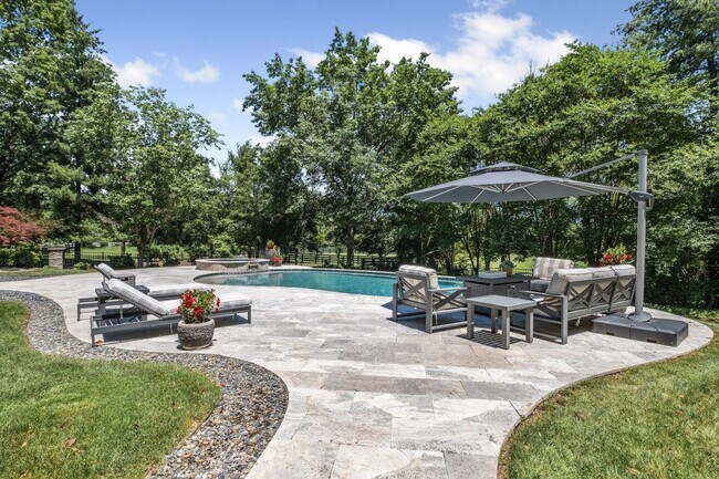 Building Photo - Princeton Hills Fully Furnished