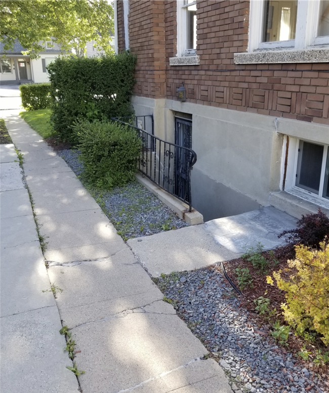 Entrance - 1869 S 500 E