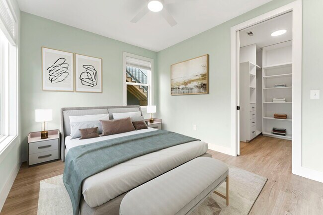 Building Photo - Medford Mews, Carriage House 323