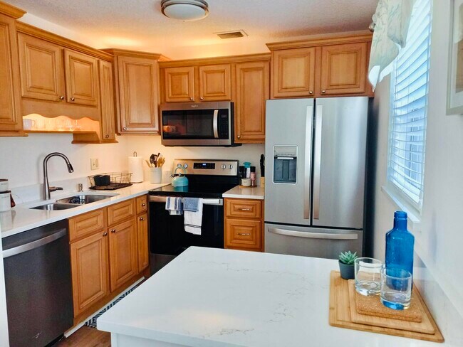 Building Photo - 80 Crooked Tree Ln