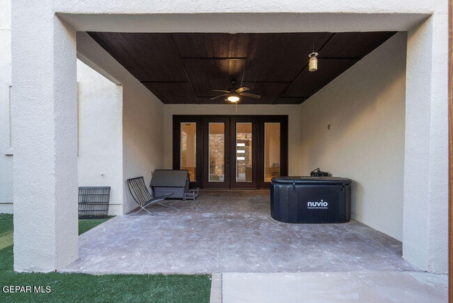 Building Photo - 1276 Desert Night St