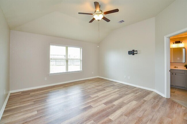 Building Photo - 23019 Tindarey Falls Ln