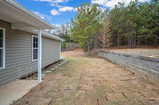 Building Photo - 85 Smith Glen Dr