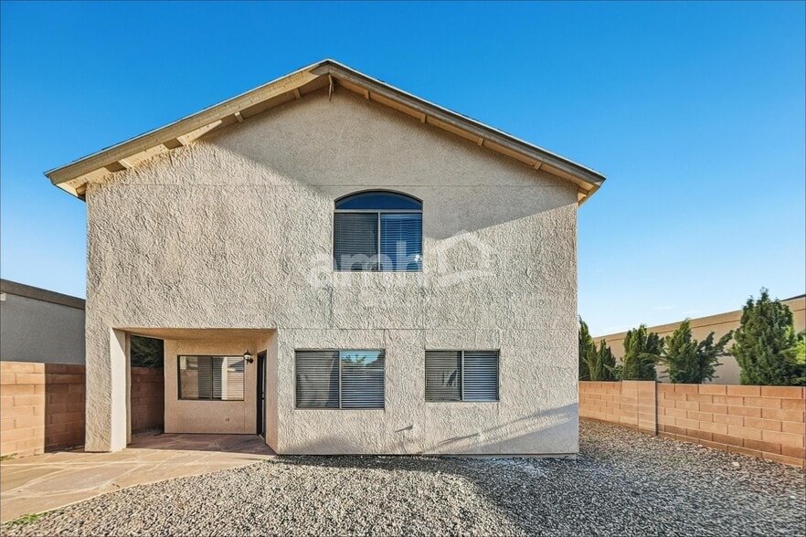 Building Photo - 9957 E Paseo San Ardo