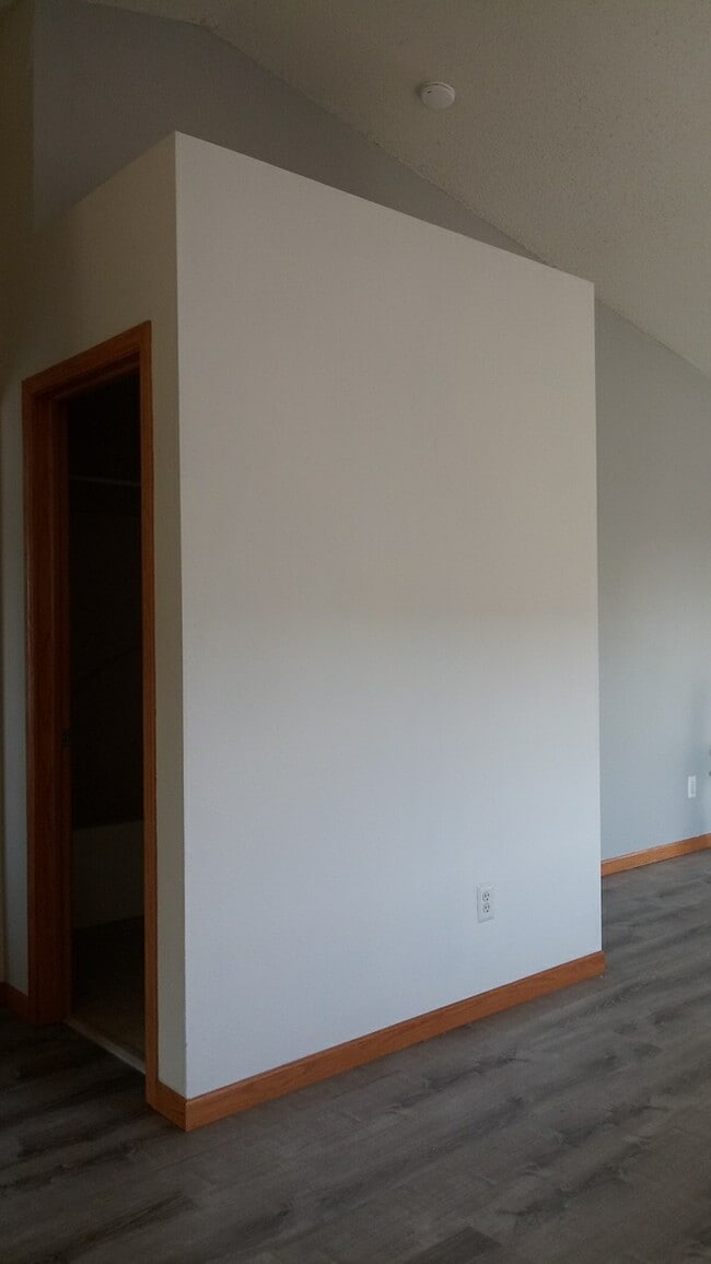 Building Photo - 1675 Hemingway Ln